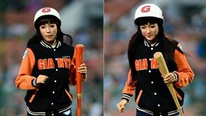 [포토] 치어리더 김연정, 긴생머리 찰랑 ‘男心 자극’