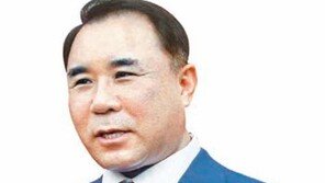 윤홍근 제너시스BBQ 회장 “BHC치킨, 연내 코스닥 직상장 할 것”