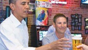 맥주 vs 요트… 오바마-롬니 이미지 전쟁