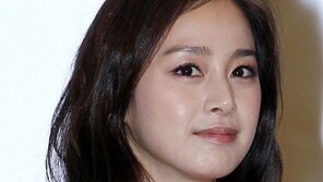  김태희, 책에 파묻혀 살 것 같은 스타 1위…2,3위는? 