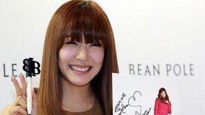 [포토] 소녀시대 티파니, 눈웃음 애교에 男心 ‘사르르~’