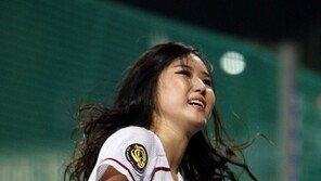 [포토] 치어리더, 강렬한 섹시 몸짓 ‘시선집중’