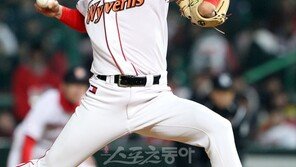 죽어가는 팀 살려주는 이재영? 6승8홀드…SK 필승계투 활약
