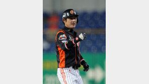 2위 도망자 롯데 “야구는 9회부터!”