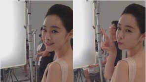 ‘드레수아’ 홍수아, 누드톤 드레스 사이 ‘매끈 뒤태’ 노출 