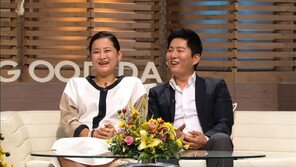 ‘임신’ 박선주-강레오, 첫 동반 토크쇼 ‘닭살 애정행각’