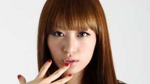 [SD포토] EXID 하니, 반전 섹시 매력 ‘아찔한 입술 터치~’