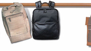 [Fashion]등에 메는 책가방? 등에서 완성되는 남자 스타~일!