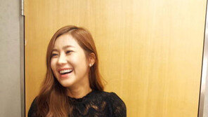 솔비, 망사룩으로 반전 셀카!…미모 업그레이드