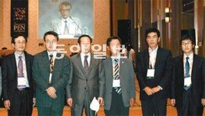 탈북작가 28명으로 구성된 ‘펜센터’ 국제 펜 가입