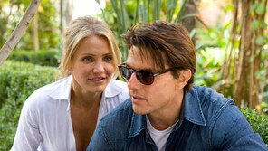 톱배우 톰 크루즈, 이혼 10일 만에 여배우와 호텔 포착