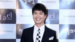 [포토] ‘크리스탈 결혼식’ 박수홍, 모델 비율…훈남 포스