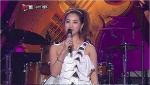 이지애 아나, 아찔몸매+쇄골노출…섹시의상