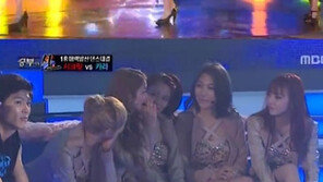 시크릿, 군인들 앞에서 거침없는 섹시댄스