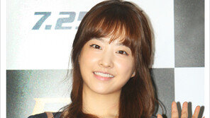 [우먼 동아일보 스타 뷰티] 청순한 그녀, 박보영의 ‘내추럴 페이스 메이크업’ 팁!