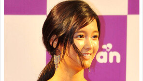 [우먼 동아일보 스타 뷰티] PiFan 레드카펫 요정 남보라의 촉촉한 ‘실키 페이스 메이크업’ 팁! 