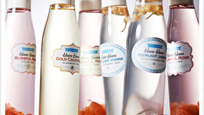 [우먼 동아일보 뷰티 인포] 꽃잎으로 피부를 적시다! ‘블랑블랑 페탈 토너’ 출시!