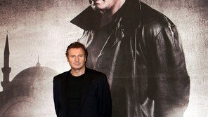 [포토] ‘리암 니슨 방한’ 박빙 매력 ‘마초남 vs 따도남’