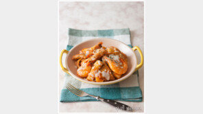 [우먼 동아일보 요리 동영상 레슨] 푸드 디렉터 김은아와 함께~ 르크루제 원형 냄비 요리 새우치즈떡볶이