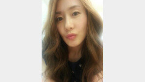 김지수, 뽀송뽀송 꿀피부 공개… 남자친구 덕분?