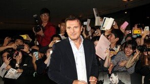 [포토] 리암 니슨 방한에 리얼 열광 도가니 ‘후끈’