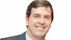 비센테 칠레 무역청장 “공업국 돼야 선진국?… 개방이 살길”