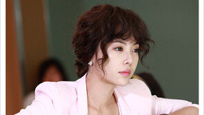 [우먼 동아일보 스타 헤어] MBC드라마 ‘골든타임’ 황정음의 펑키한 ‘내추럴 히피펌’ 따라잡기