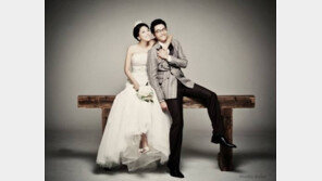 민우혁 세미 결혼, 웨딩화보 공개… 사회는 김제동이 맡는다!