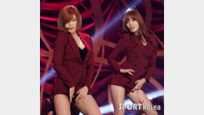 [포토] 전효성-한선화, 섹시 카리스마 눈빛 ‘男心 유혹~’