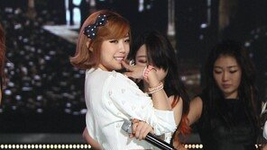 [포토] 전효성, 개미허리 ‘손가락 물고 귀요미 포즈’