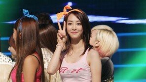 씨스타 다솜 “이특, 매일 새벽 3,4시에 문자 보내”