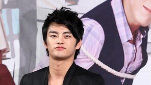 [SD포토] 서인국, 女心 사로잡더니…‘의상도 과감’