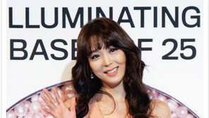 [우먼 동아일보 스타 뷰티] 핑크 립스틱의 섹시한 변신, 한고은의 ‘핑크 립 메이크업’ 연출법!