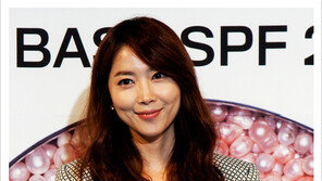 [우먼 동아일보 스타 뷰티] 오윤아의 ‘내추럴 글로우 메이크업’ 노하우