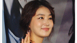 [우먼 동아일보 스타 뷰티] 영화 ‘청포도사탕’ 박진희의 ‘브라운 음영 메이크업’ 노하우!