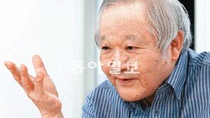 [O2]“피란와서 연극제？ 한 번 해봐라！”교장선생님 허락에 연극의 길로