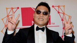 싸이, 유럽 시상식서 또 한국어 소감 “감사합니다”  