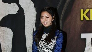 [포토] ‘전우치’ 유이, 꿀벅지 실종? 가녀린 각선미 작렬