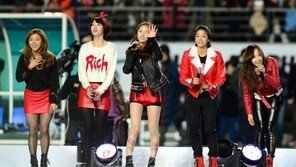 [포토] ‘한국 vs 호주’ 에프엑스, 눈 뗄 수 없는 비주얼