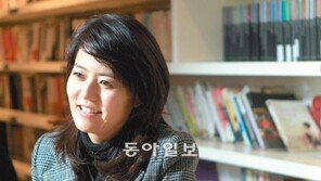 [독서人]전문작가로 변신한 손미나 前 아나운서