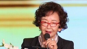 [포토] 김수현 작가, ‘대중문화 예술상’ 은관문화훈장 수상
