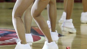 [포토] 치어리더, 굴곡진 뒤태…힙라인 강조