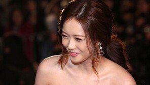 [SD포토] ‘청룡영화제’ 고아라, 여신 강림 ‘참 고와라’