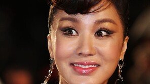 [SD포토] ‘청룡영화제’ 엄정화, 명불허전 댄싱퀸