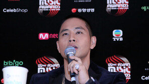 ‘MAMA‘ 유승준, 10년 만에 공식석상 “한국활동 계획없다”