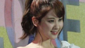 서현 앞머리, "막내의 애교머리에 삼촌 마음 콩닥콩닥"