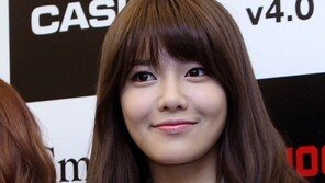[포토] ‘소시‘ 수영, 물오른 미모 ‘男心 녹이는 청순 미소~’