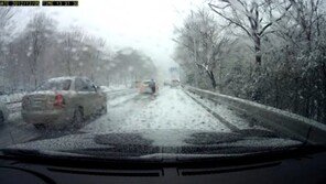 ‘폭설 속의 천사’ 세상은 아직도 따뜻해…