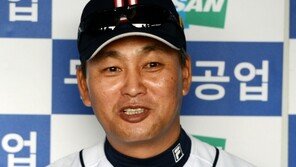 김진욱감독 “프록터도 좋은데…자꾸 욕심이”