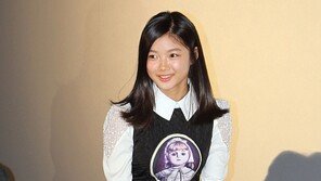 [포토] 김유정, ‘블링블링’ 인형미모에 ‘입이 쩍!’